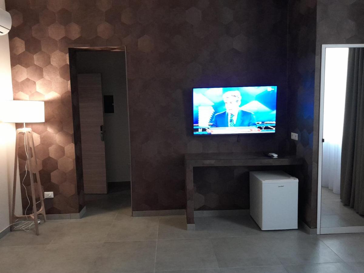 Baaria House Hotel 巴塞罗纳-波佐戈托 外观 照片