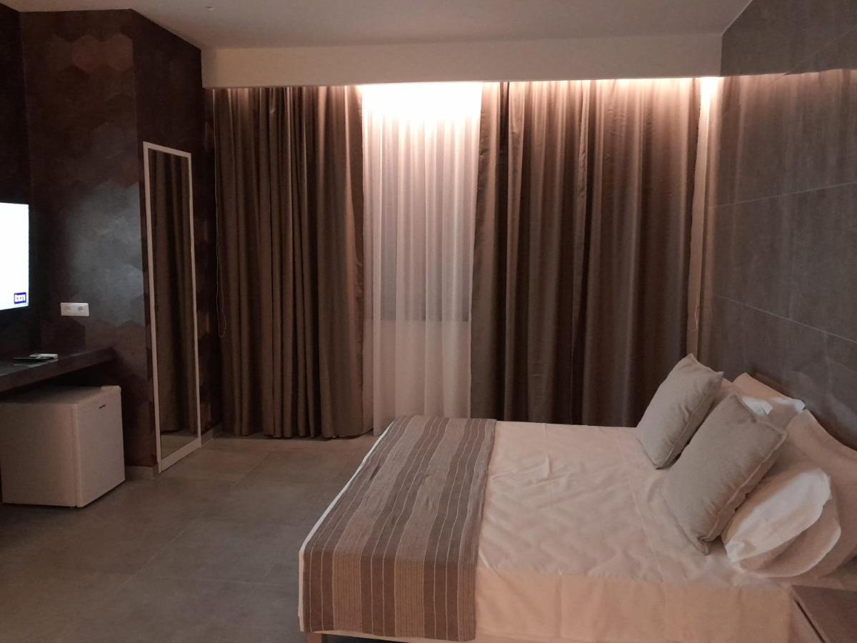 Baaria House Hotel 巴塞罗纳-波佐戈托 外观 照片