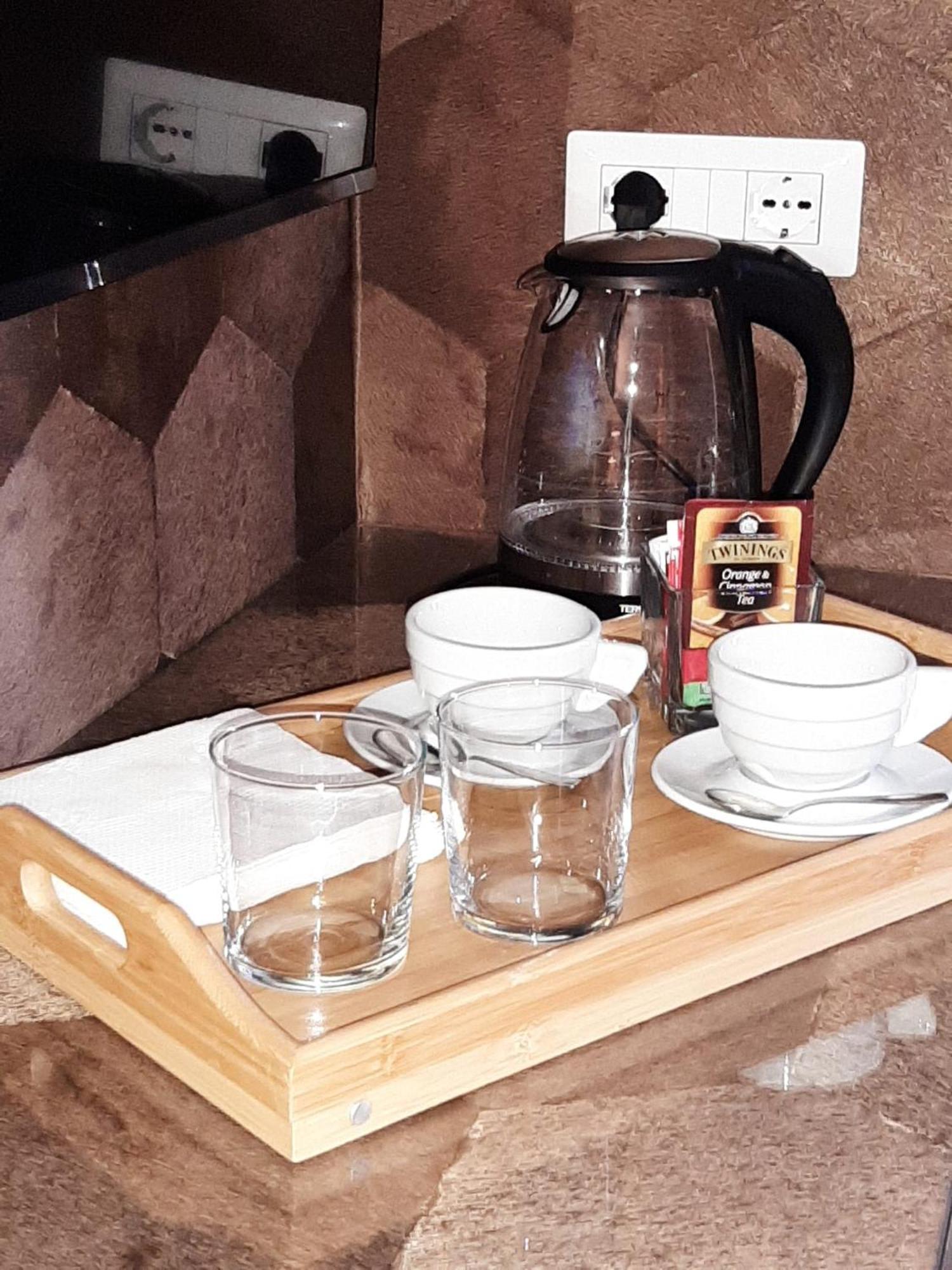 Baaria House Hotel 巴塞罗纳-波佐戈托 外观 照片